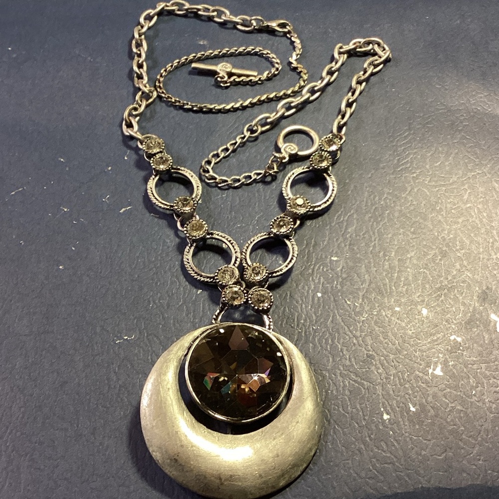 Large silver toned black stone necklace